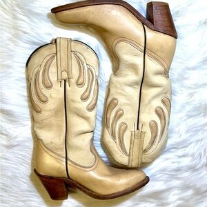 Vintage Frye Western Boot bear claw design